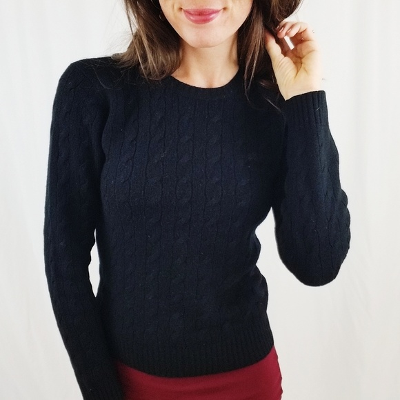 Lilly Pulitzer Sweaters - Lilly Pulitzer 100% cashmere black sweater -B2